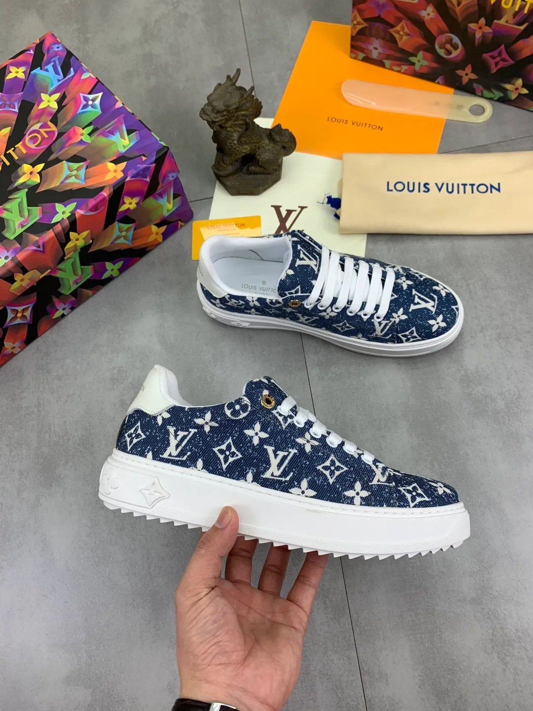Men's men's shoes💰P520💰[New model]🆘High quality cowhide [Louis Vuitton]LV official website latest model🎁casual and fashionable men's shoes👟hot style💥simple and elegant style, exclusive for trendy men. Unique official website latest brand elements👑original decoration, fashionable and generous, the fabric is made of original denim➕comfortable and breathable mesh lining➕cow leather feet ✅The official website specifies wear-resistant casual outsole, the classic model is taken in real life🎬Color: 6️⃣colors available😍Number of codes: 38-44 Full set of packaging